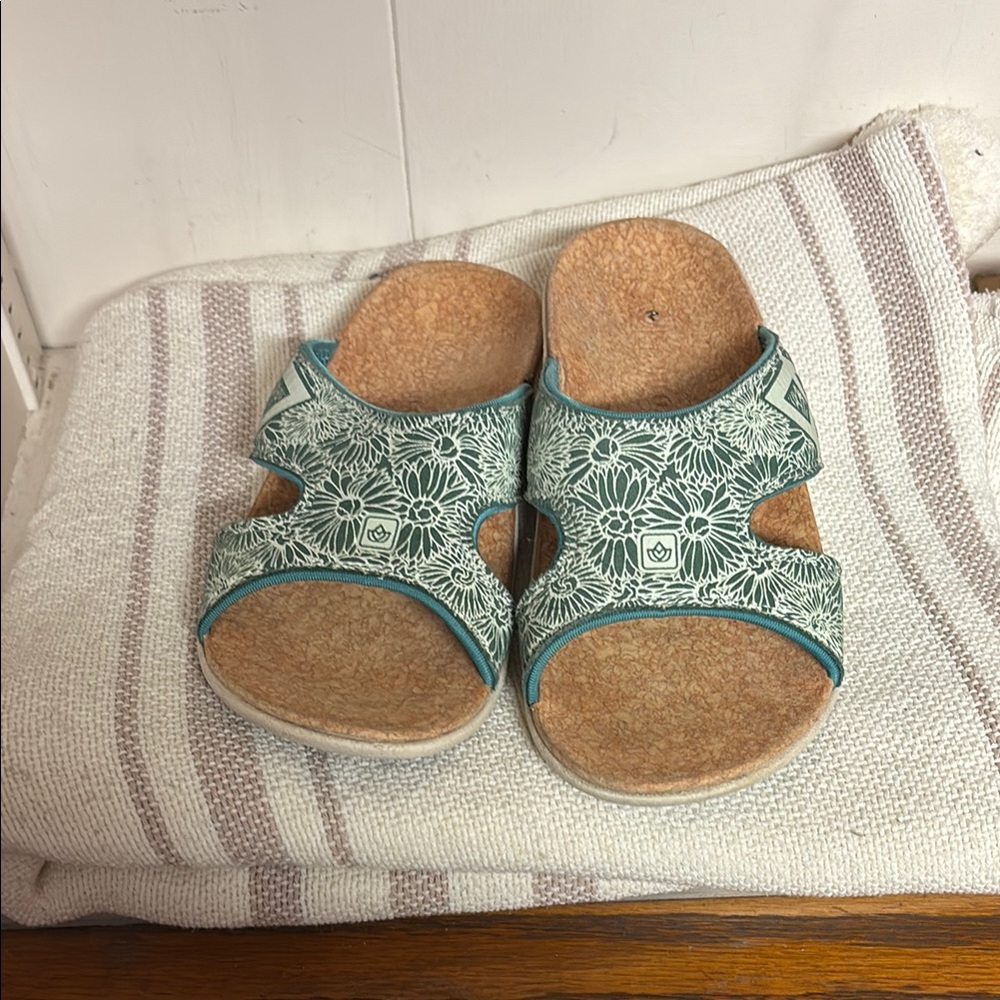 Green and Tan Slip-On Sandals with Floral Pattern
